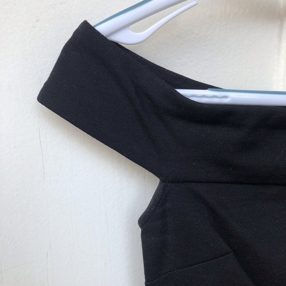 🖤 CUTOUT BLACK MINI DRESS - Picture 3 of 6